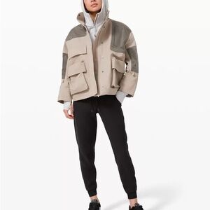 NWT Lululemon Gathering Storm Short Jacket